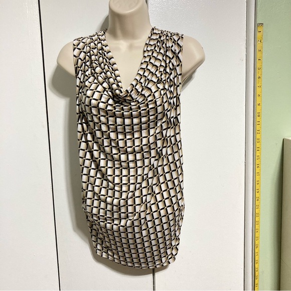 LANE BRYANT Window Pane Geometric Design sleeveless blouse - Picture 6 of 11